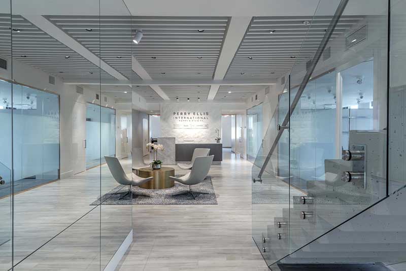 Laundry by Shelli Segal 02