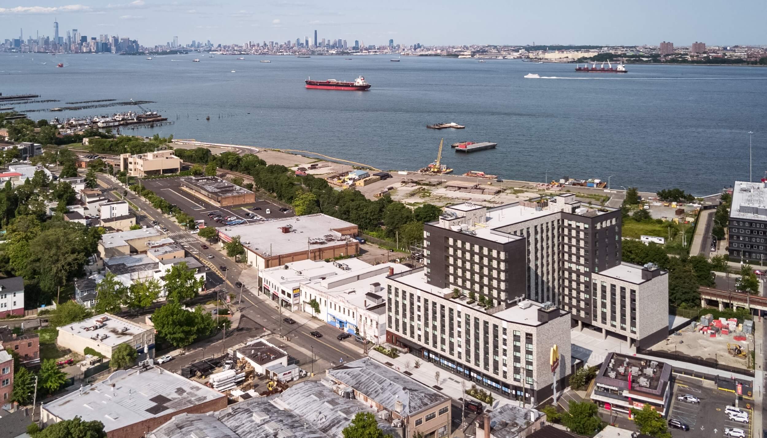 475 Bay Street 04