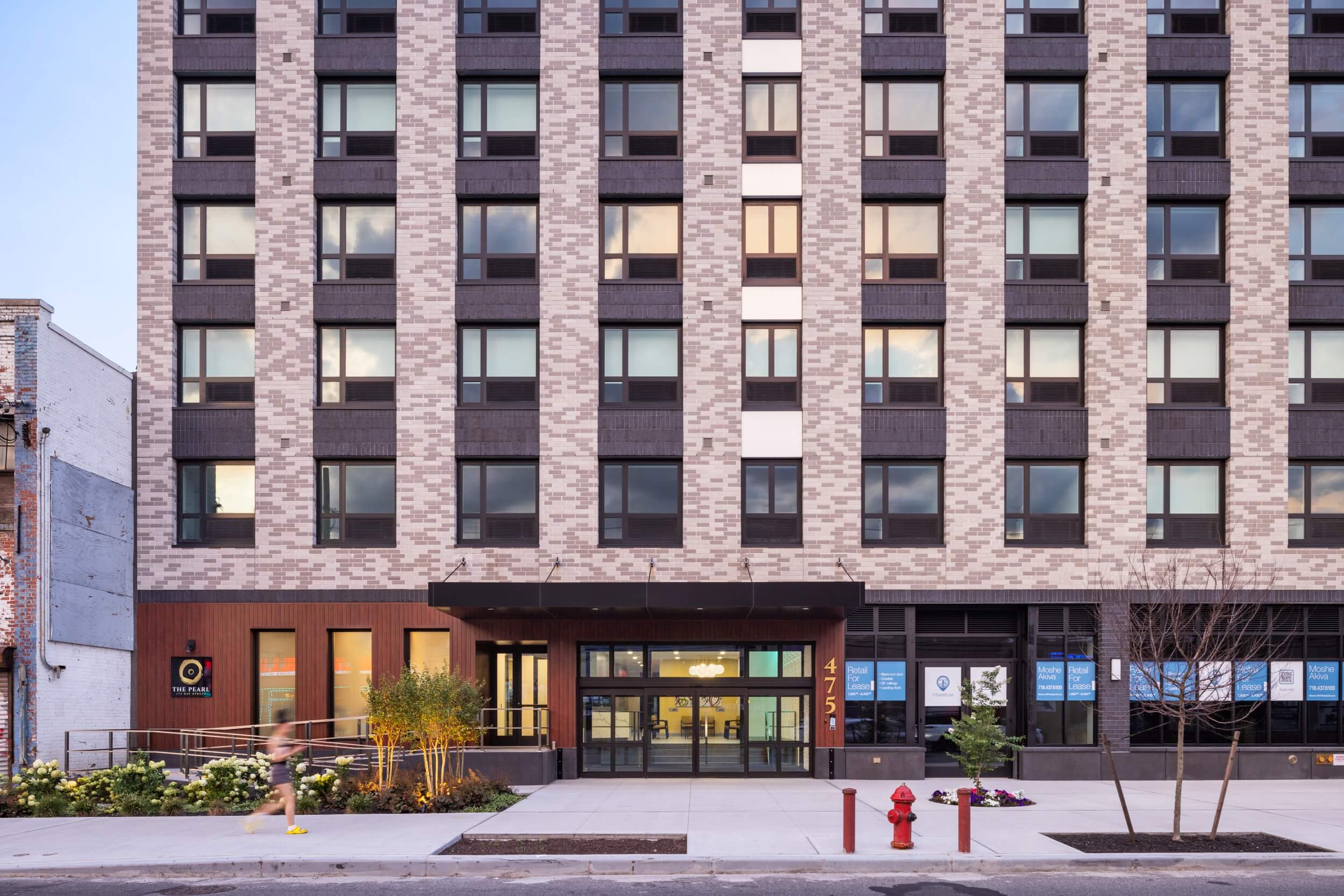 475 Bay Street 10