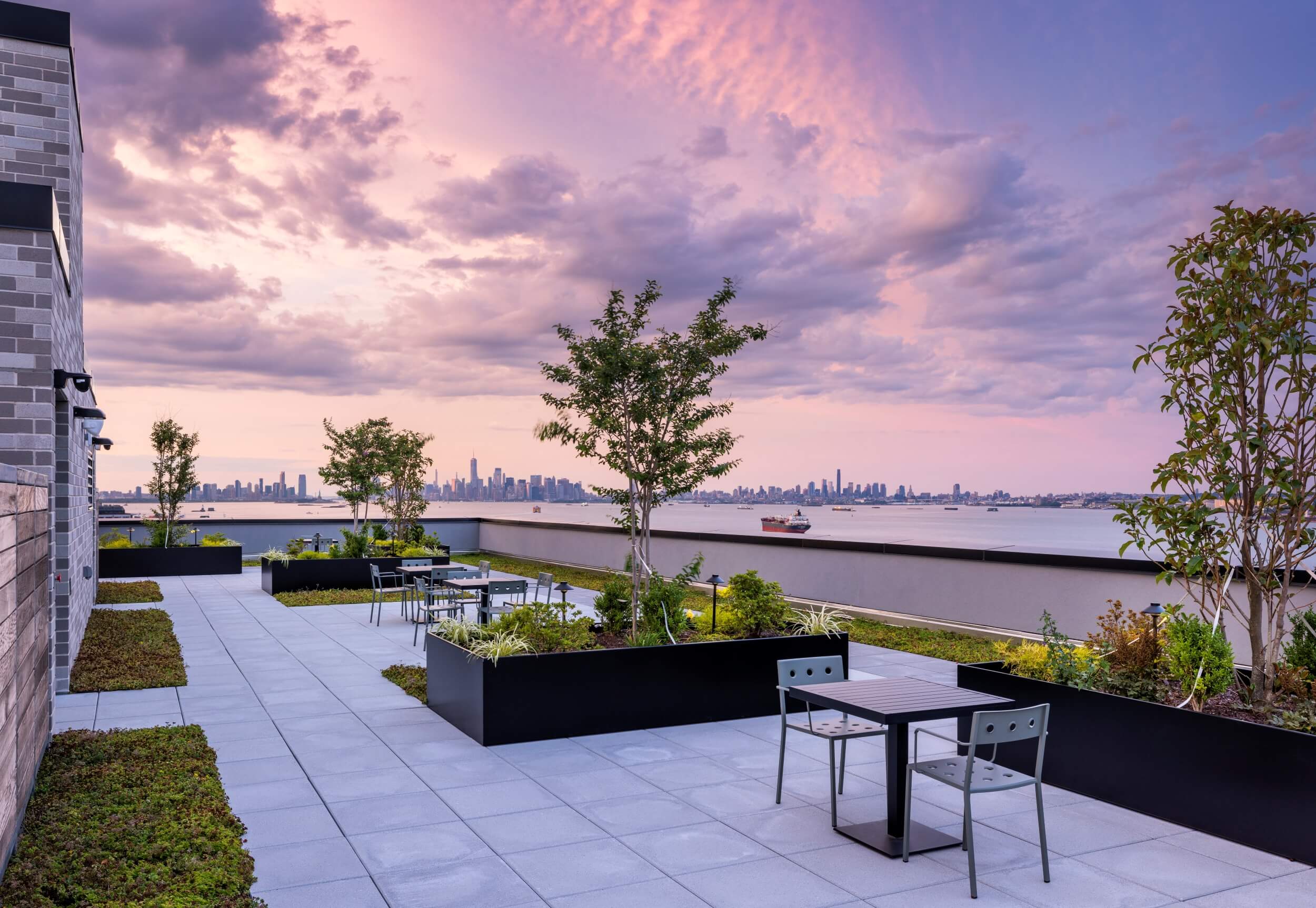 475 Bay Street 13